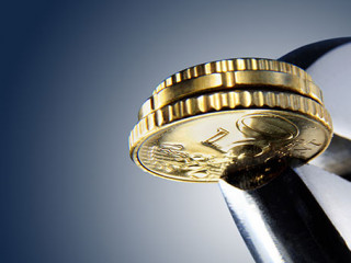 Zange-Muenzen-177395497-FO-janvier