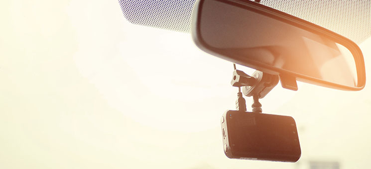 Dashcam-213889311-AS-waranyu