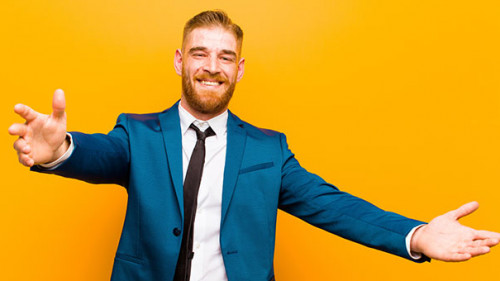 Anzugtraeger-Umarmung-292364107-AS-kues1