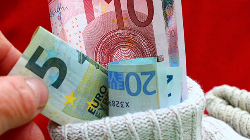 Hand-Geldscheine-Socken-55784209-AS-goldbany