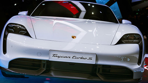 Porsche-Taycan-293702202-AS-Vitaly Krivosheev