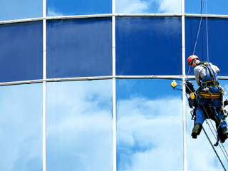 Gebaeudereiniger-129670318-AS-andre2013