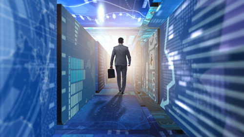 Anzugtraeger-Cyberspace-173531480-AS-Elnur