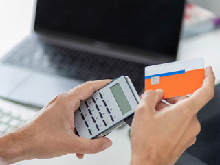 Mann-Tan-Generator-221832350-AS-OrthsMedien