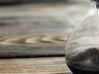 Sanduhr-236413157-AS-NewFabrika