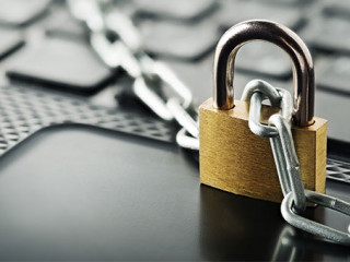 Schloss-Kette-Laptop-199350999-AS-okskaz