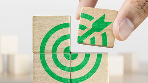 Hand-Holzkloetzchen-Zielscheibe-264600173-AS-Costello77