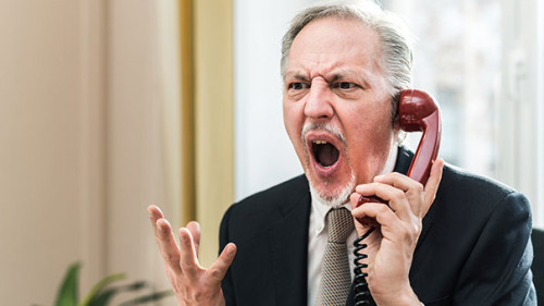 Anzugtraeger-206835701-AS-Minerva-Studio