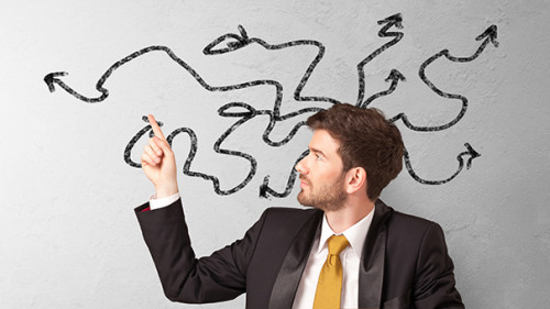 Anzugtraeger-Pfeile-292290172-AS-ra2-studio