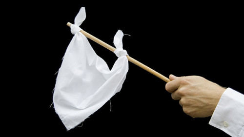 Weiße-Flagge-9974650-AS-Peggy-Boegner