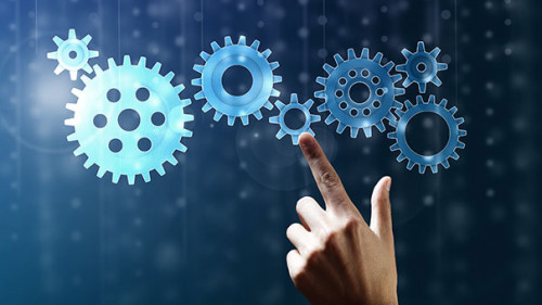 Hand-digitale-Zahnraeder-94815628-AS-Sergey-Nivens