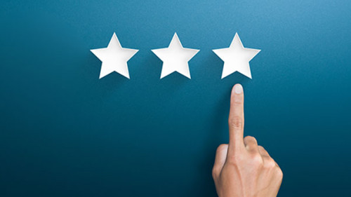 Hand-drei-Sterne-276580645-AS-Worawut