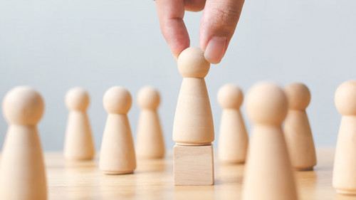 Hand-Spielfiguren-295977607-AS-Monster-Ztudio