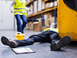 Lagerist-Unfall-188238781-FO-Halfpoint