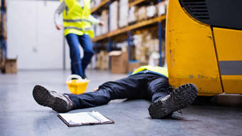 Lagerist-Unfall-188238781-FO-Halfpoint