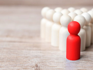 Spielfiguren-291561145-AS-Jo-Panuwat-D