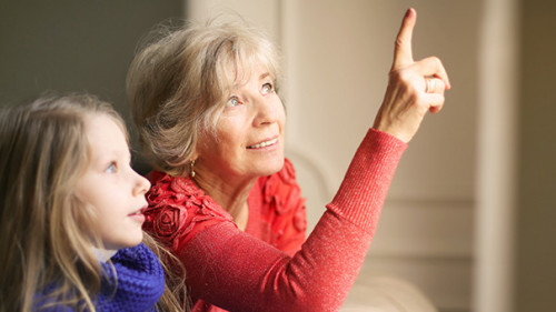 Oma-Enkelin-190954345-FO-olly