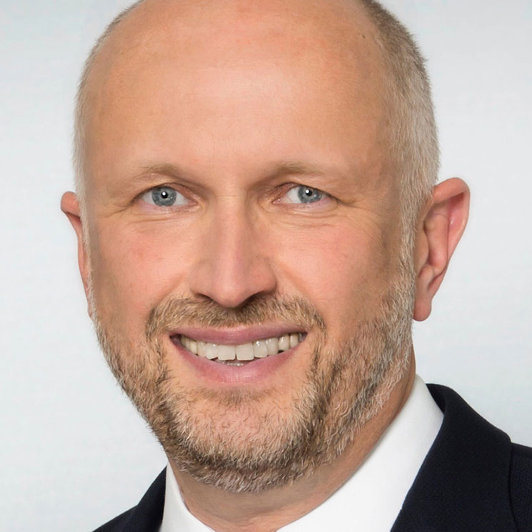 Prof-Dr-Hubert-Becker-2020-Instinctif-Partners
