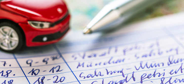 Auto-Fahrtenbuch-Stift-62727789-FO-Gina-Sanders