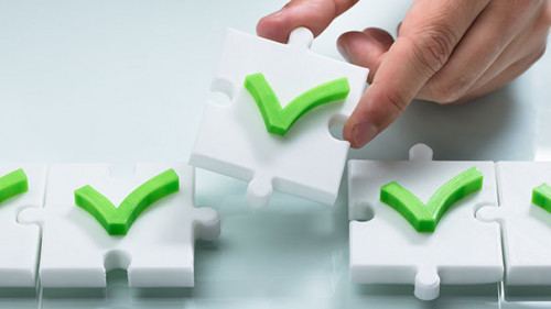 Hand-Haekchen-Puzzle-219394027-AS-Andrey-Popov