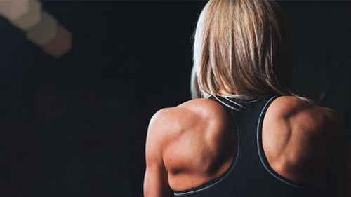 Frau-Ruecken-828741-PB-scottwebb