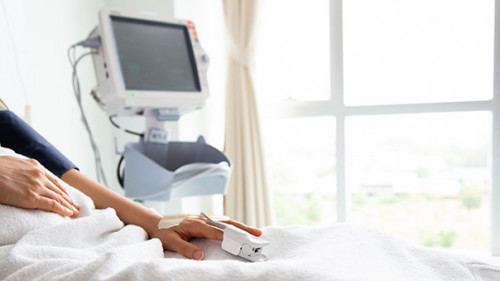 Krankenzimmer-282991744-AS-navee