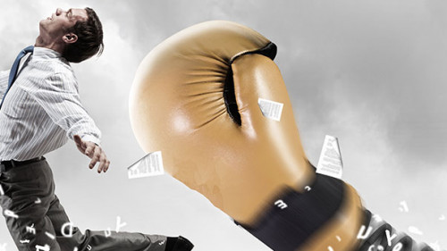 Anzugtraeger-Boxhandschuh-110540121-FO-Sergey-Nivens