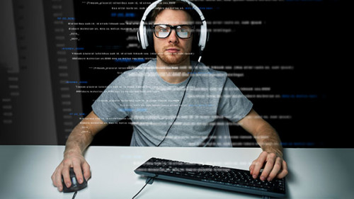 Hacker-110397448-FO-Syda-Productions