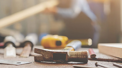 2020-02-17-Hammer-Werkzeug