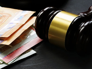 Richterhammer-Geld-232124026-AS-designer491