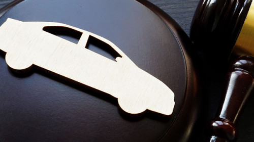 Urteil-Auto-232751435-AS-designer491