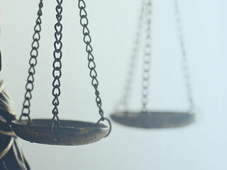 Waage-147187259-AS-Paul