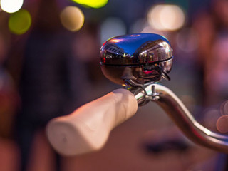 Fahrrad-Klingel-1610958-PB-Skitterphoto