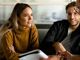 Paar-Berater-296750064-AS-StockRocket