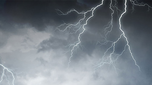 Blitze-230343348-AS-Sergey-Nivens