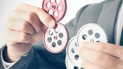 Anzugtraeger-Zahnraeder-44709554-AS-alphaspirit