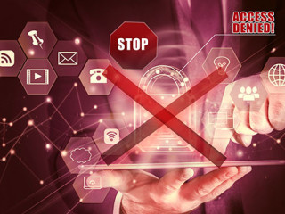 Anzugtraeger-Tablet-Alarm-270181244-AS-Wojciech-Skóra