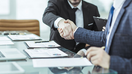 Handshake-182558089-AS-yurolaitsalbert