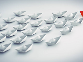 Papierschiffchen-126091343-FO-peterschreiber-media