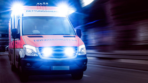 Rettungsdienst-133963205-FO-VanHope
