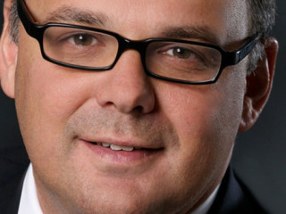 Dr-Marco-Metzler-2020-PrismaLife