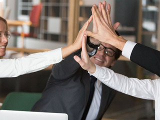 Multi-High-Five-204555880-FO-fizkes