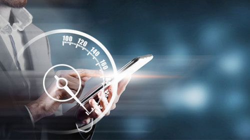 Anzugtraeger-Tablet-Tacho-330000199-AS-sasun-Bughdaryan