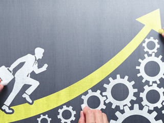 Zahnraeder-Anzugtraeger-Pfeil-277281823-AS-tadamichi