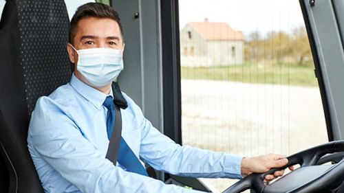 Busfahrer-Maske-330946984-AS-Syda-Productions