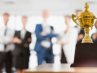 Anzugtraeger-Pokal-292622846-AS-Nattakorn