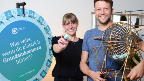 Christina Strohm und Michael Bohmer _Bildnachweis_ Christian Stollwerk Mein Grundeinkommen_2.jpg