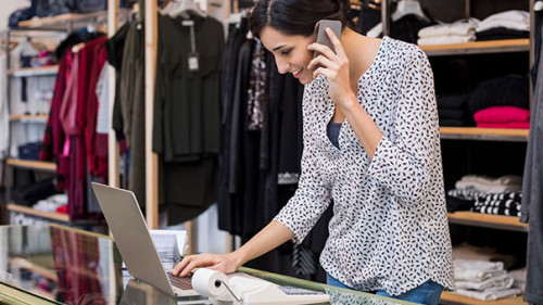 Frau-Boutique-138661265-AS-Rido