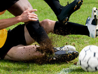 Graetsche-Fußball-35313187-AS-synto