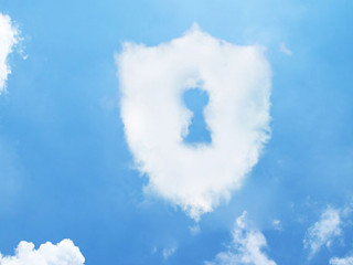 Wolken-Schloss-175509823-AS-phloxii